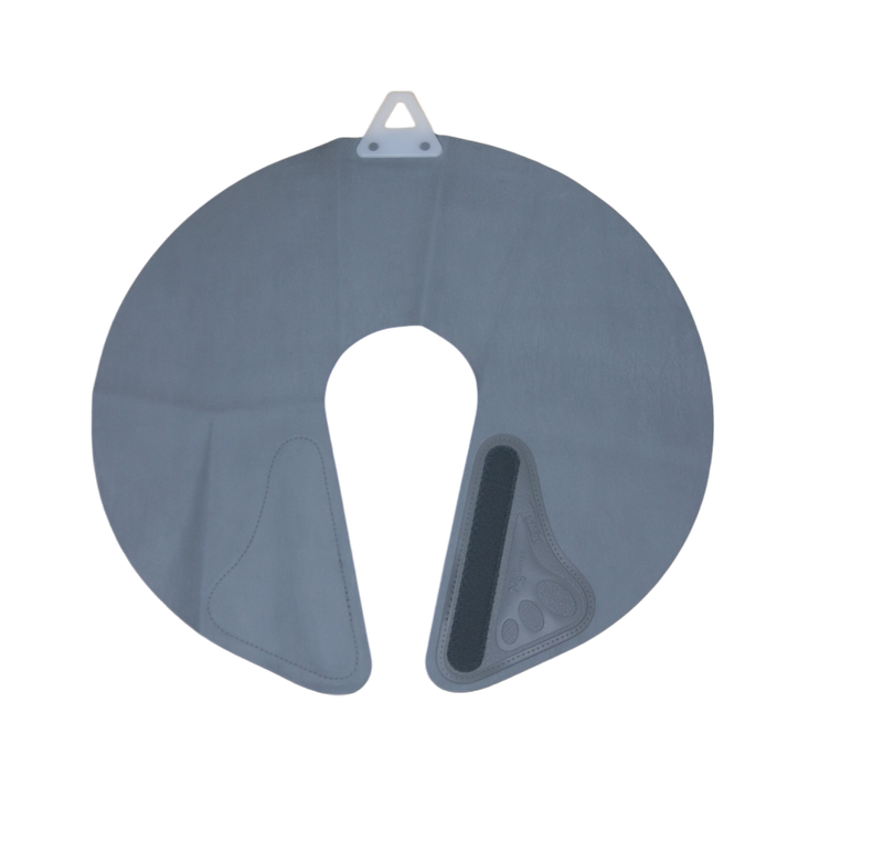 Collar gris claro
