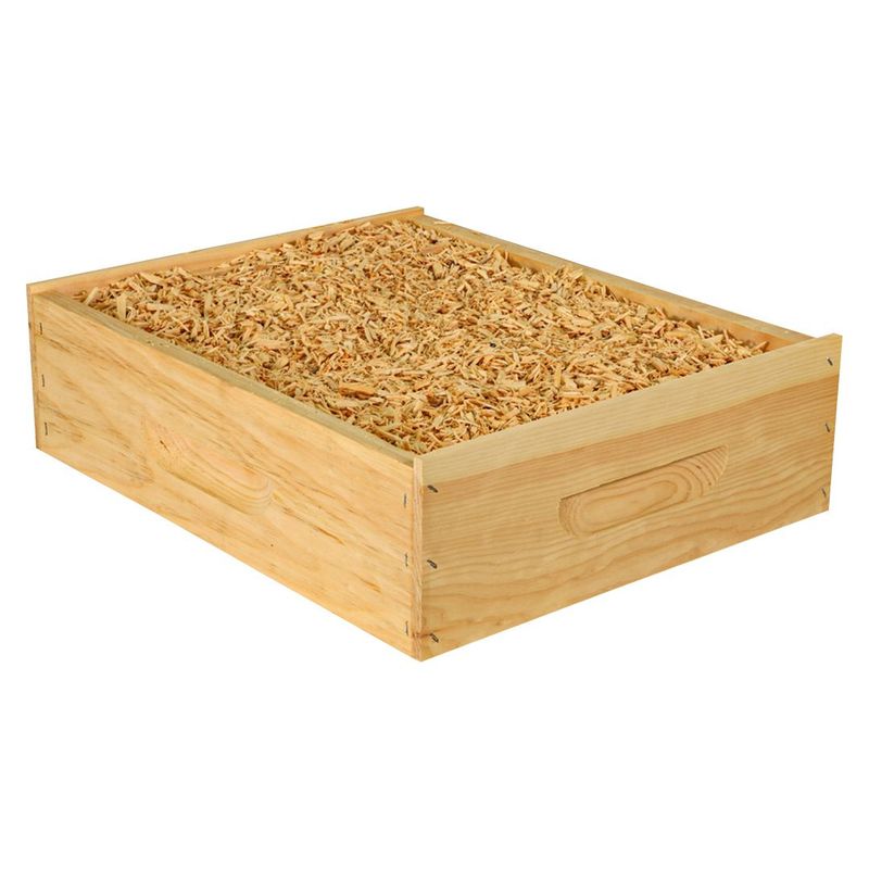 Winter Chip Box Assembled 10-frame with Wood Chips