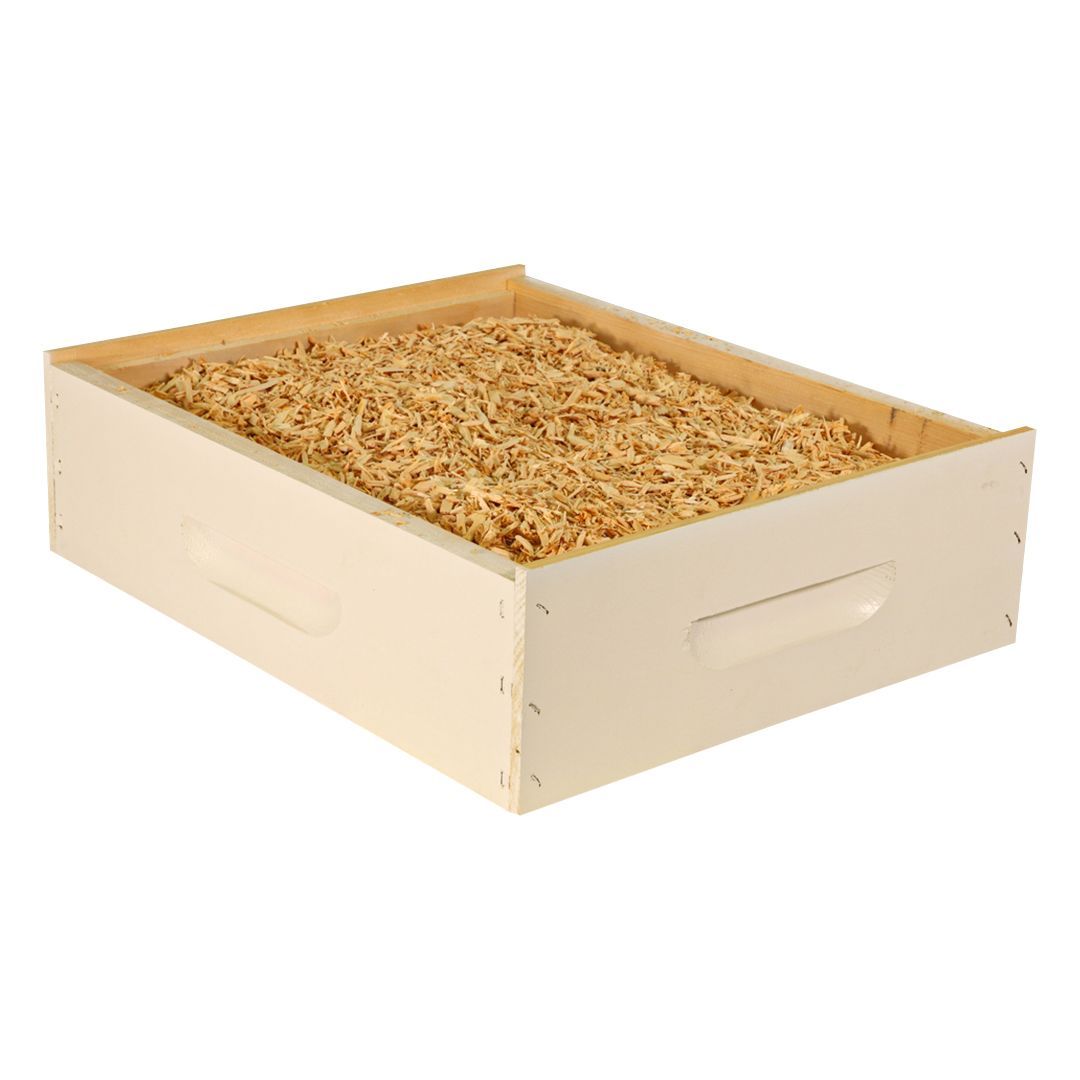 Winter Chip Box Painted 10-frame with Wood Chips