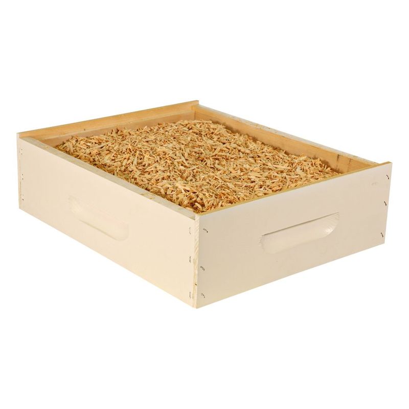 Winter Chip Box Painted 10-frame with Wood Chips