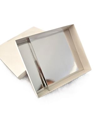 SUSHIBOX   Produkt dostępny w rozmiarach S, M, L