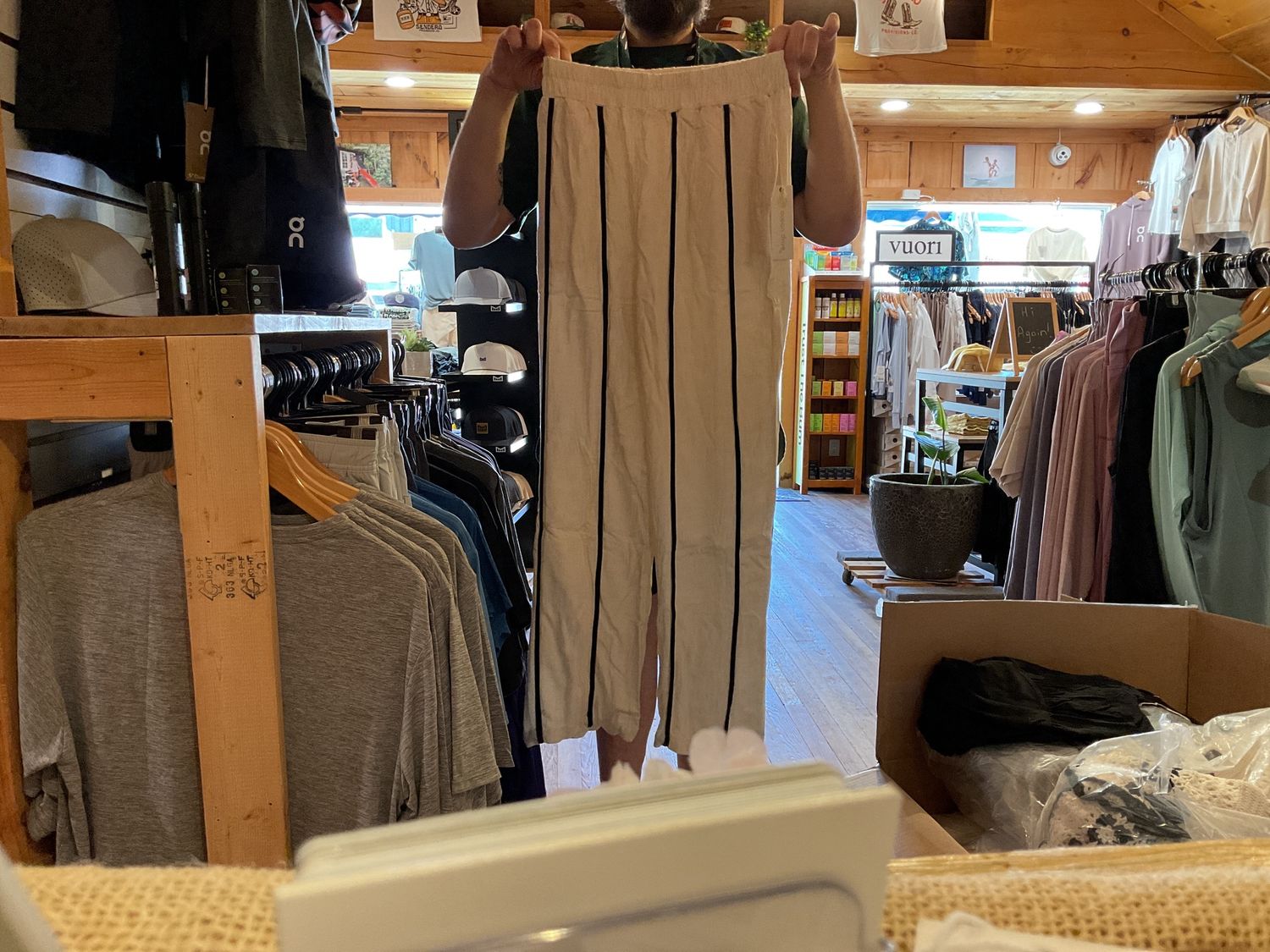 Earthy sand with black viscose linen pants w/piping, Size: s