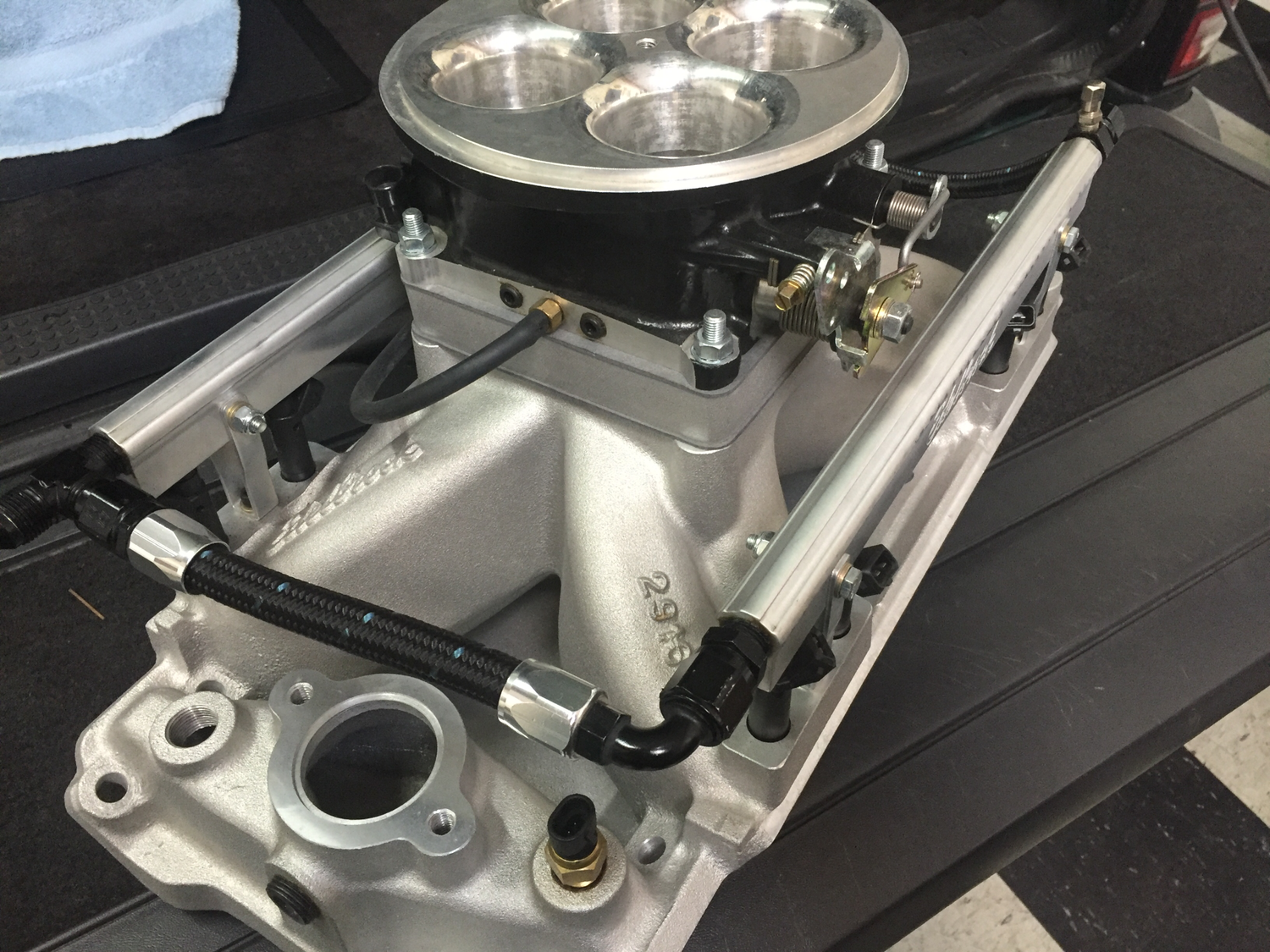 Edelbrock big block Chevy EFI kit Edelbrock big block Chevy EFI kit