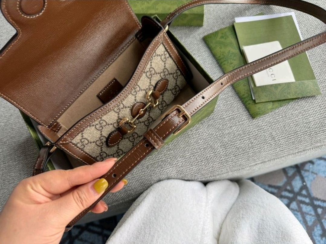 Borsa G