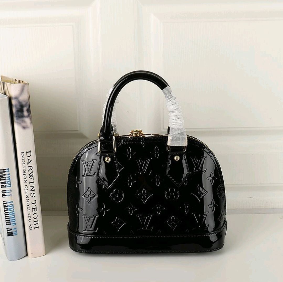Borsa LV