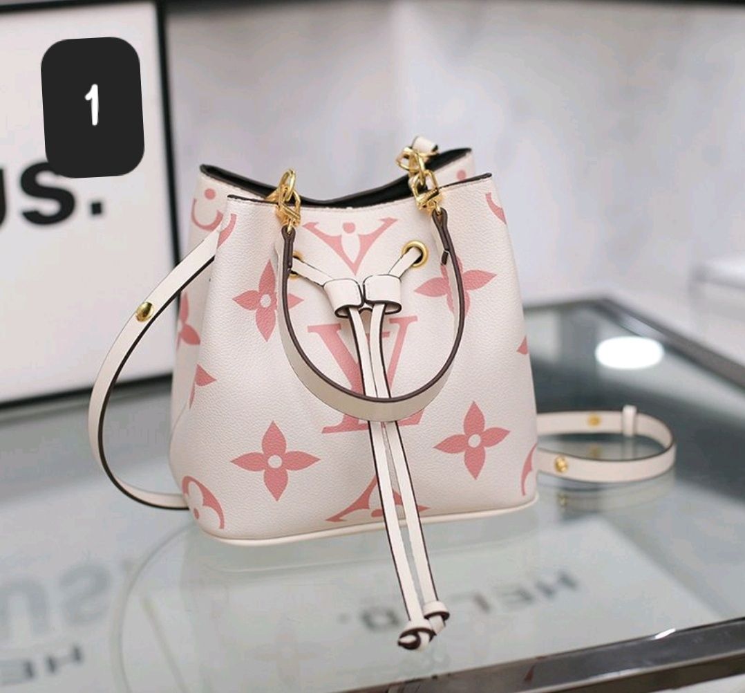 Borsa LV secchiello 