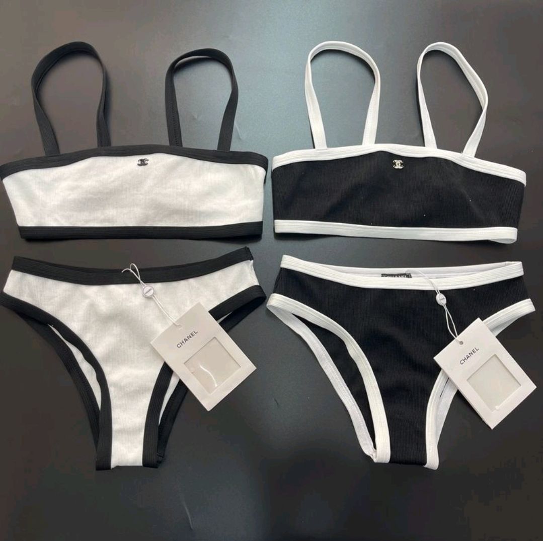 Costume