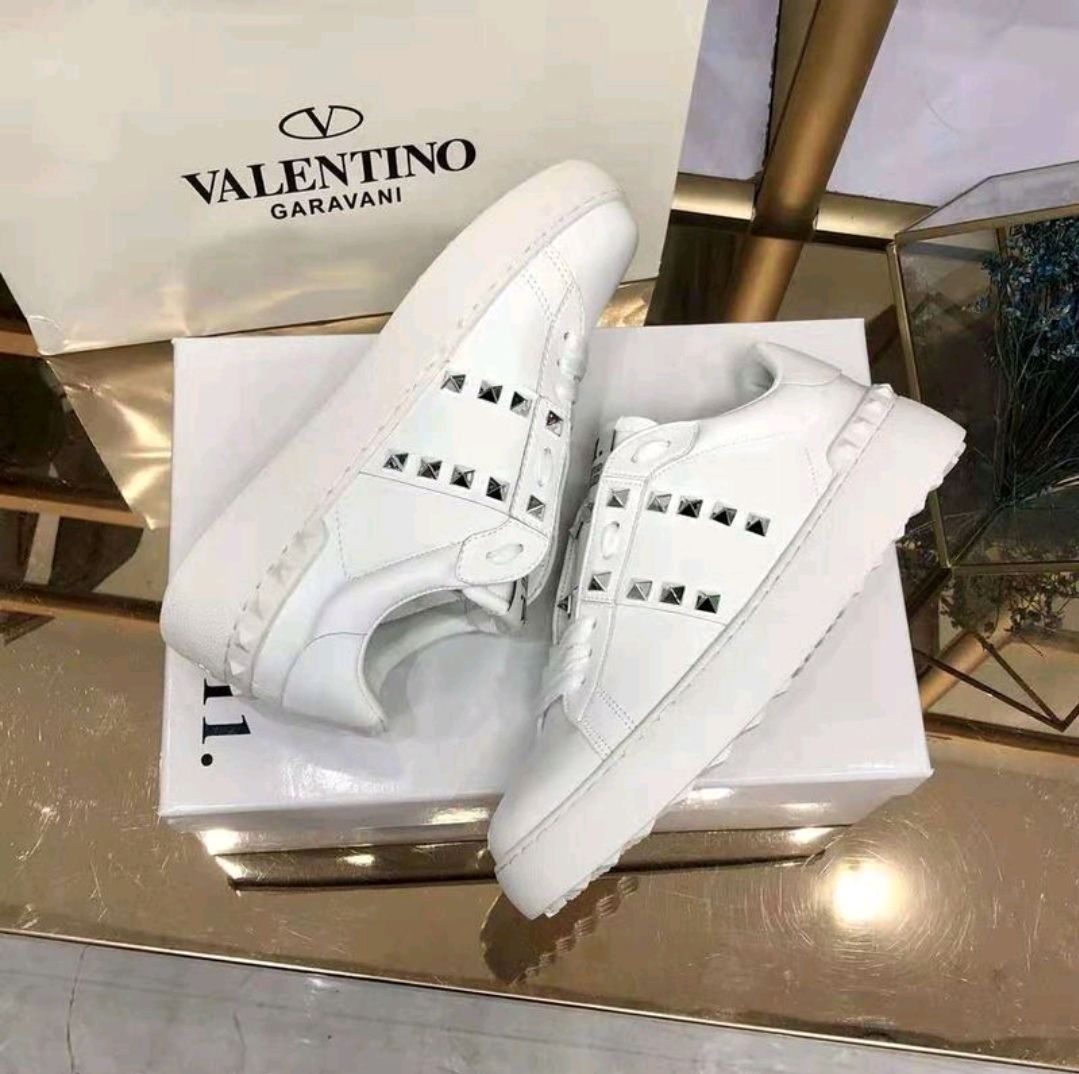 Scarpe V