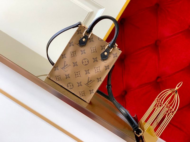 Borsa completa di scatola