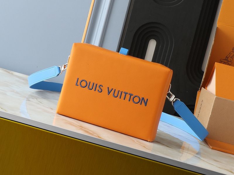 Borsa completa di scatola