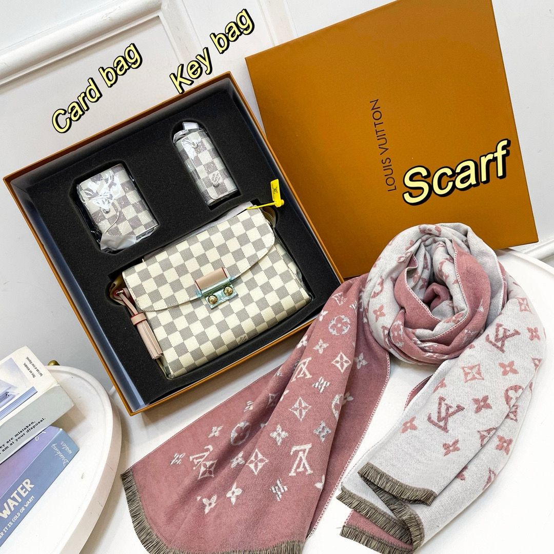 Set tre pezzi con scatola