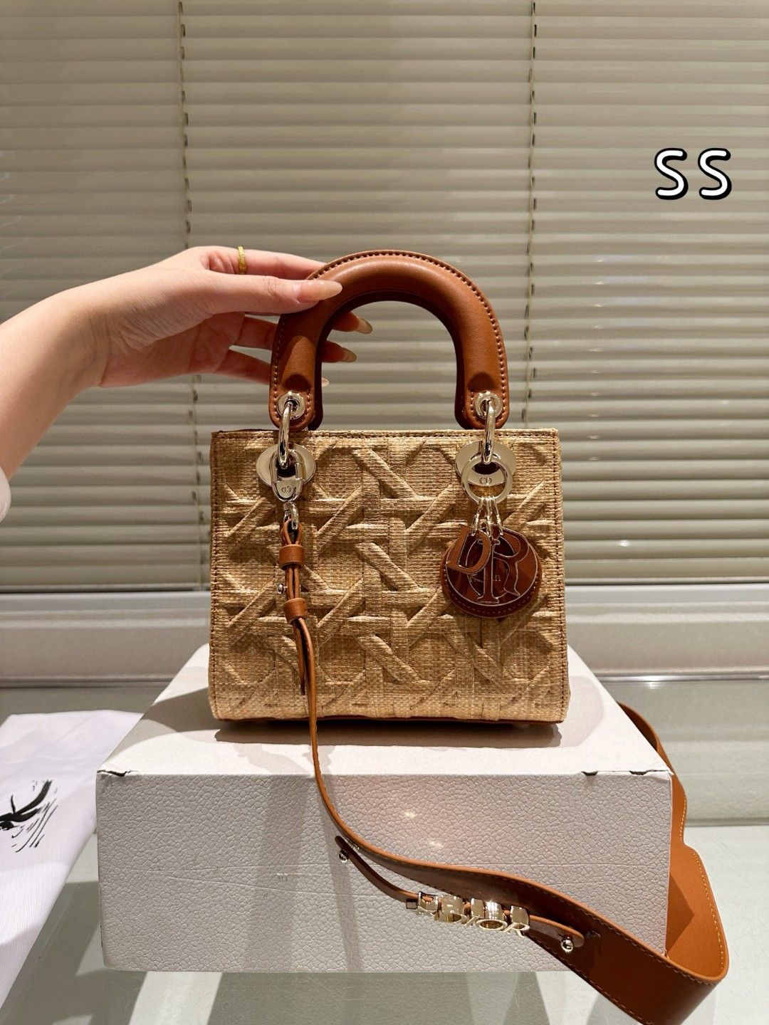 Art.Borsa completa di scatola