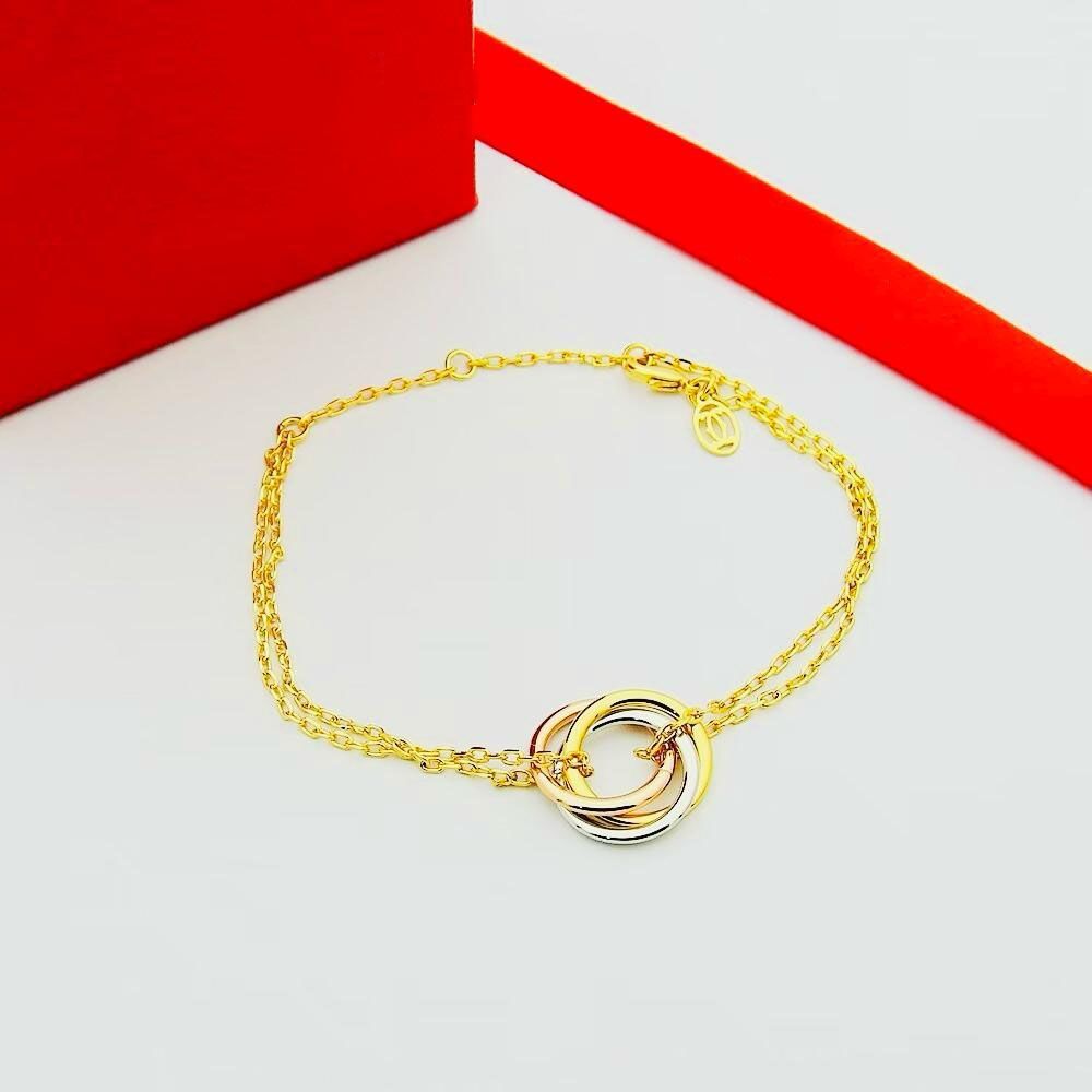 Elegant Interlocking Rings Gold Bracelet