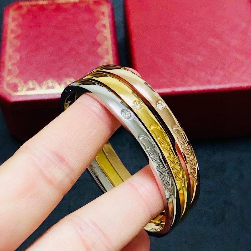 Elegant Love Bangles Trio – Gold &amp; Diamond Bracelets