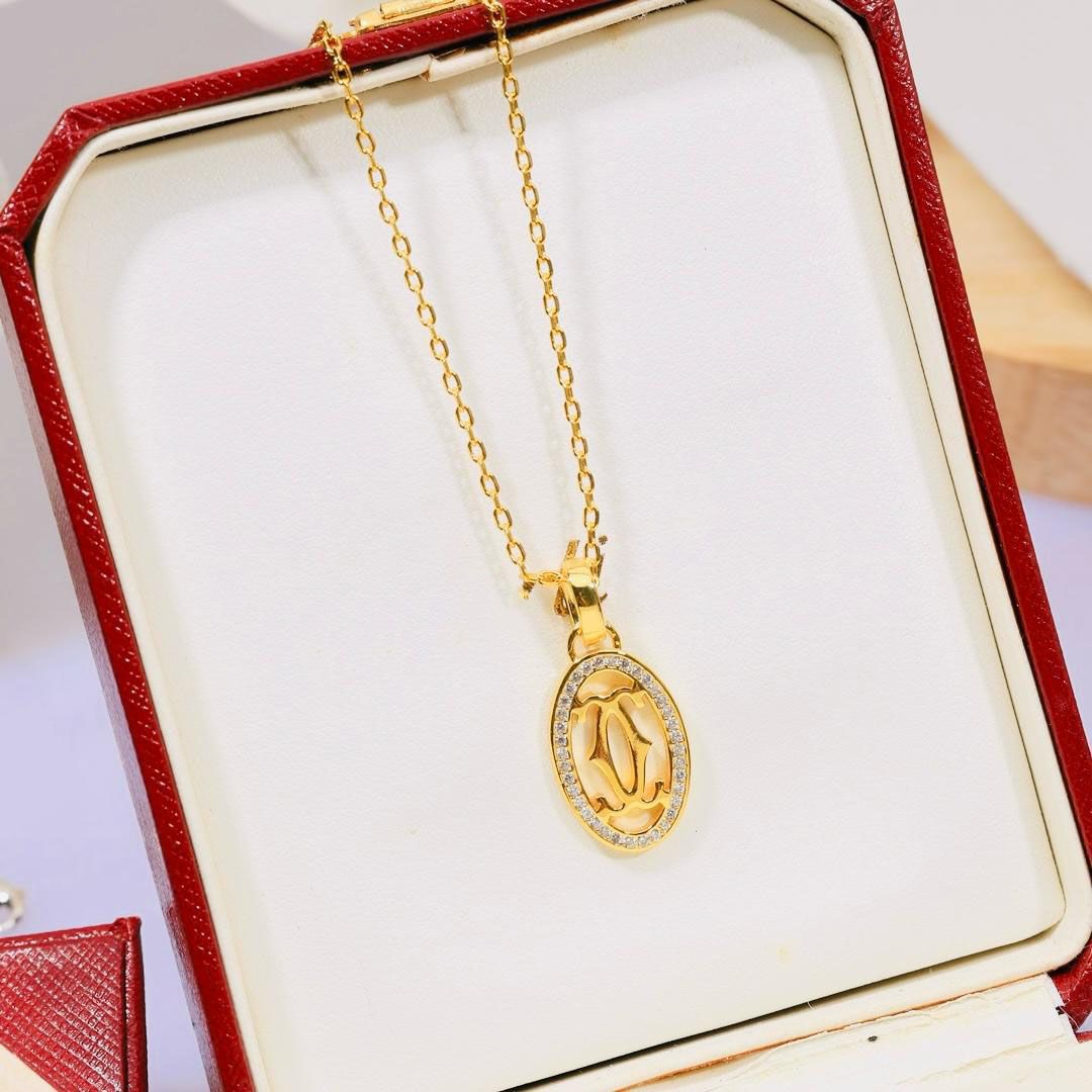 Classic Oval Monogram Pendant Necklace – Trio Collection