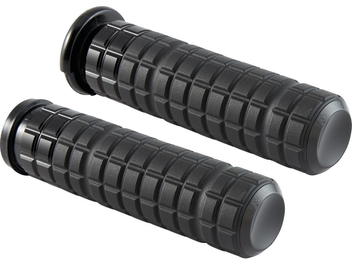 Arlen Ness  Speedliner Grips Black Rubber, Black Inner Collar and Endcap 1&quot; Throttle Cables