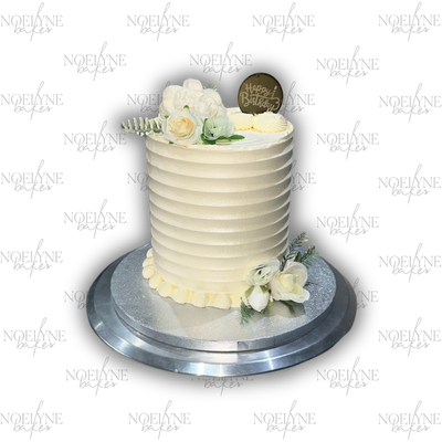Elegant Cake with Floral Detail