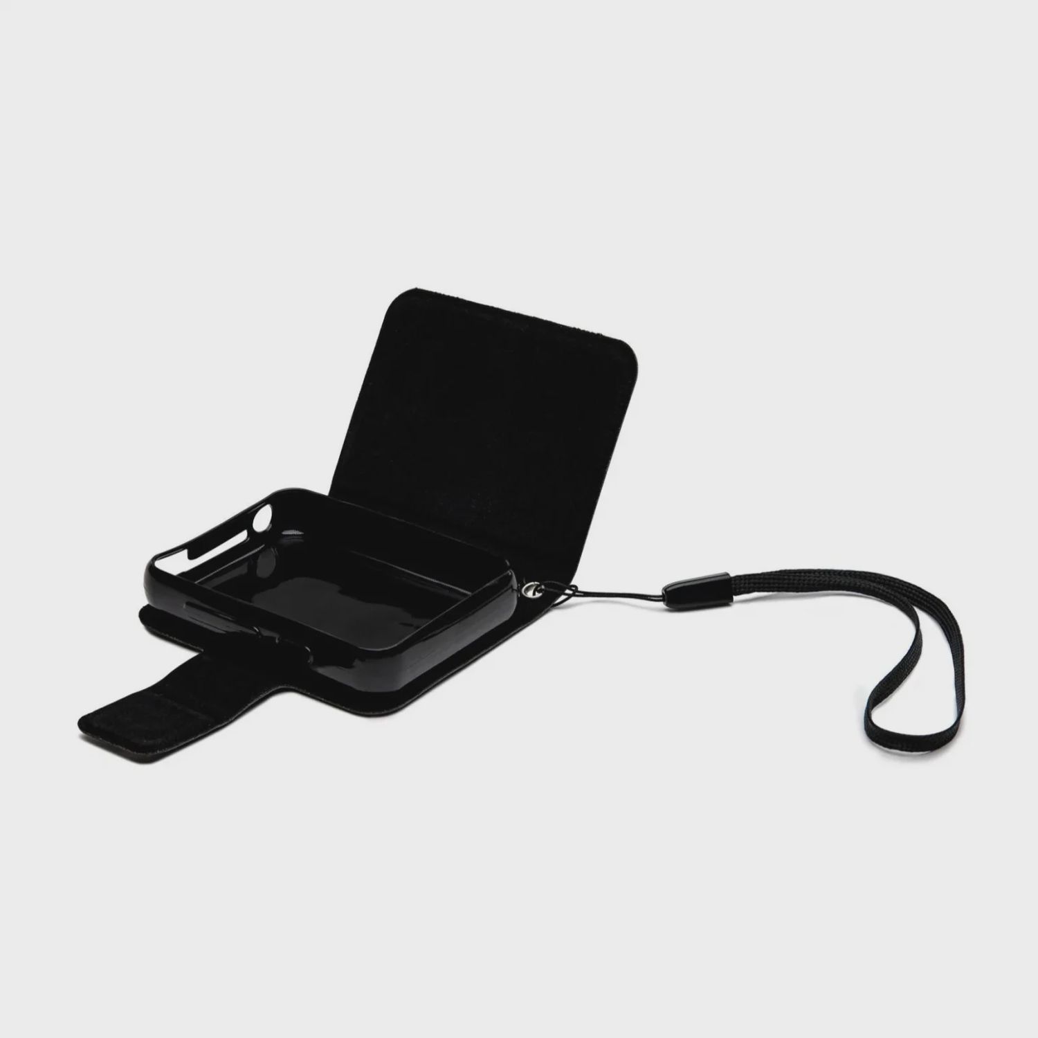 Q4 CASE - BLACK SE
