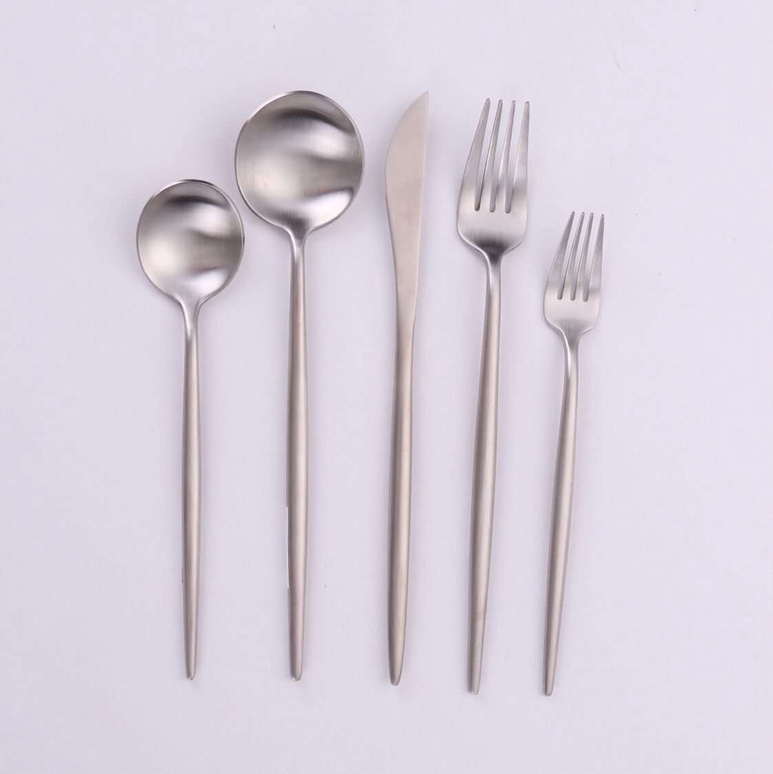 VF-10-VS-SET - Vera, Brushed Silver, 18/10 Flatware, 20 Pc Set.