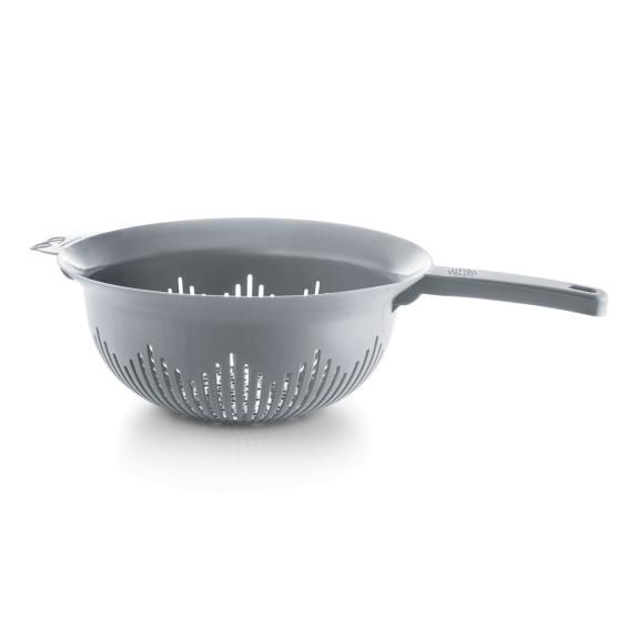 31-1130- Plastic Strainer with Handle 9.75 inch Grey