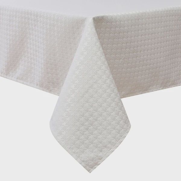 TC1373-70108 - Tablecloth Jacquard Houndstooth white 70&quot; x 108&quot;