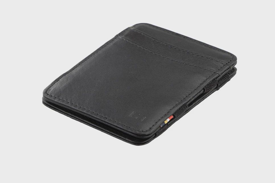 GARMWCS1RFID-BLK - Urban Magic Wallet RFID Black