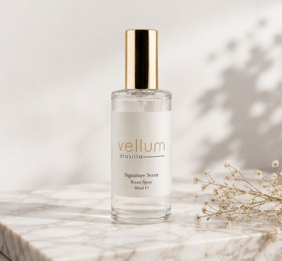 Signature Room Essence