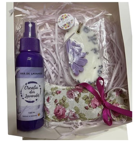 Pachet cadou odorizant dulap, saculet, apa florala de lavanda
