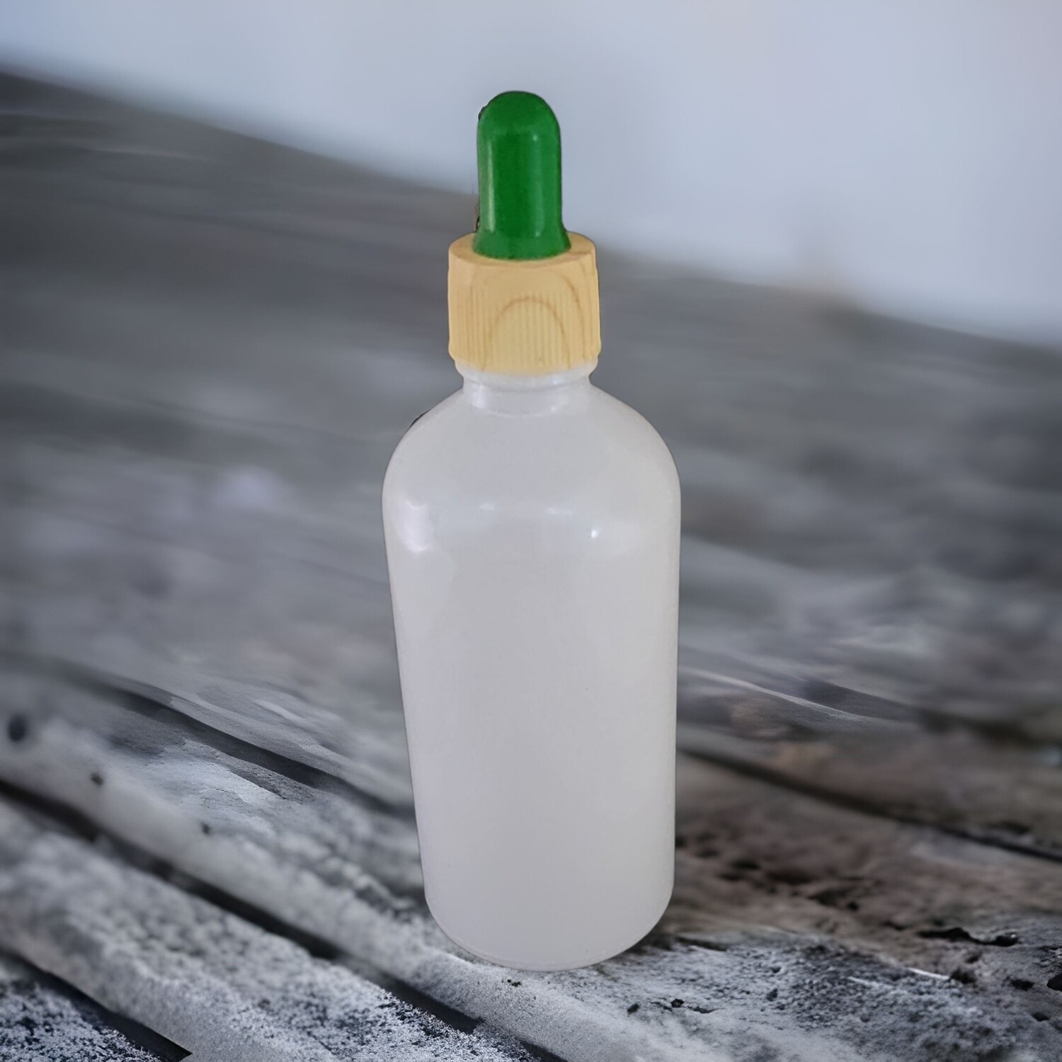 100mL WHITE PEARL (Coated) glass dropper bottle with GREEN TEAT & IMITATION Ridged TIMBER CAP