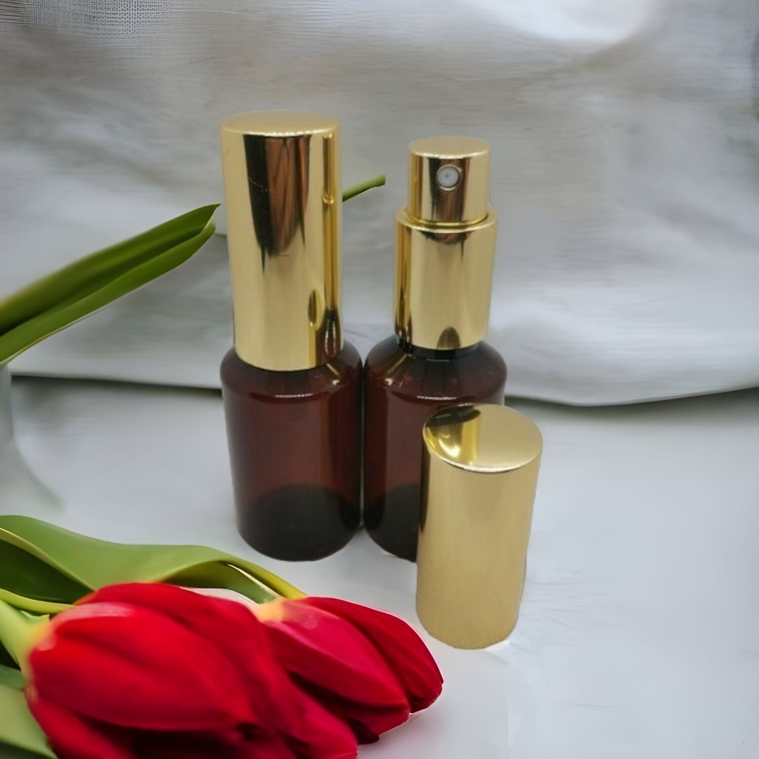 30ml Amber PET (Plastic) with Shiny Gold Atomiser - PACK of 10
