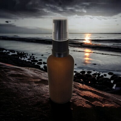 50ml FROSTED AMBER with 18 MM Neck BLACK SERUM/LOTION PUMP &amp; SMOKEY CLEAR OVERCAP