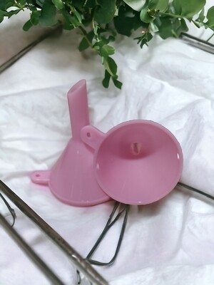 Mini Funnel PINK-Plastic (Suitable for 1/4 Dram or 1ml Rollers/Oriface)