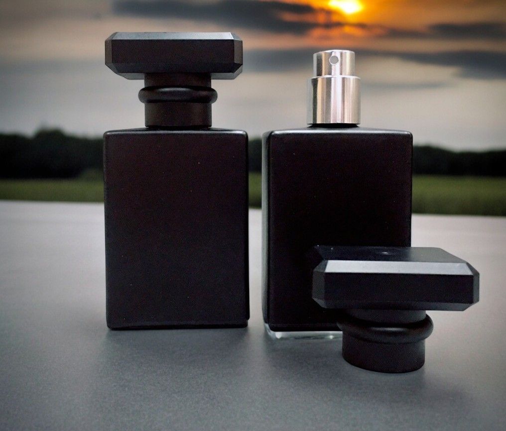 30mL BLACK COCO RECTANGLE Glass with Gloss Silver Atomiser and BLACK T-Overcap
