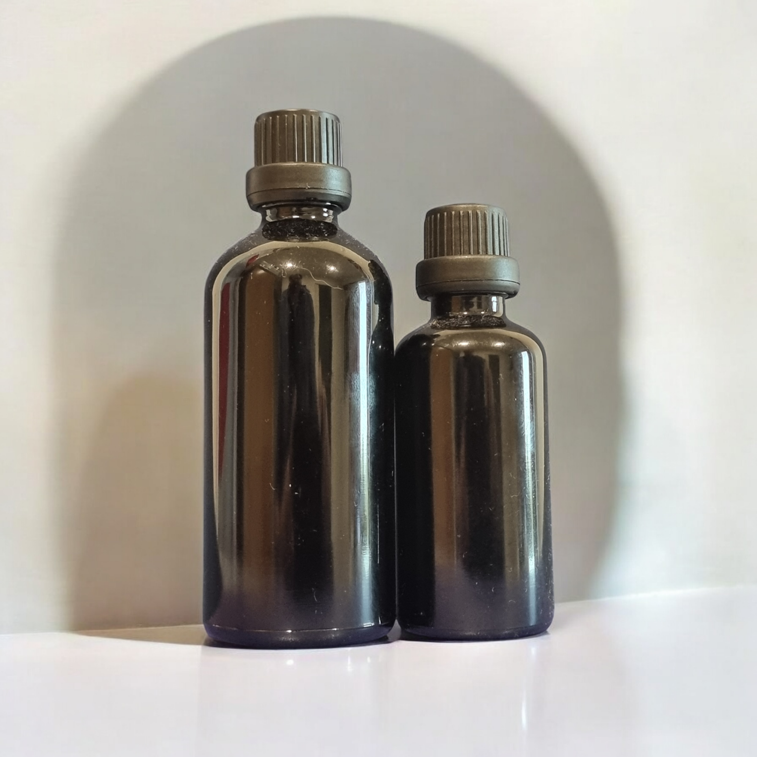 BLACK (GLOSS) GLASS BOSTON AROMA BOTTLES 18mm NECK - 50mL to 100mL  with  BLACK TAMPER (Euro Style) Cap &amp; DRIPULATOR