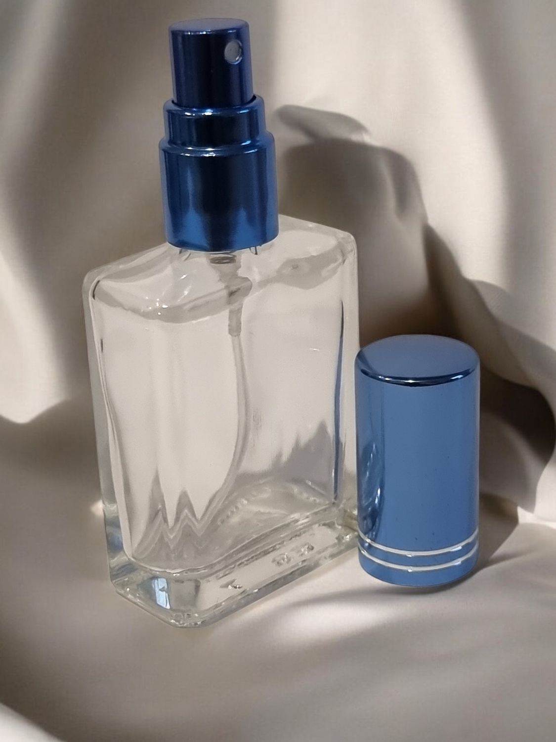 15mL Rectangle Glass Atomiser with BLUE (2Ring) Overcap