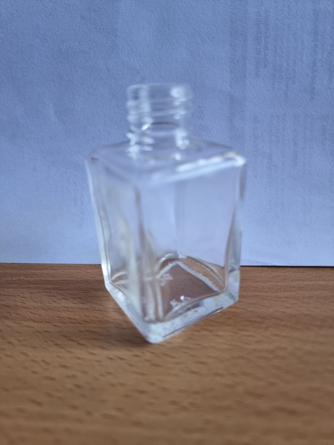 25ML SQUARE GLASS BOTTLE 18MM NECK