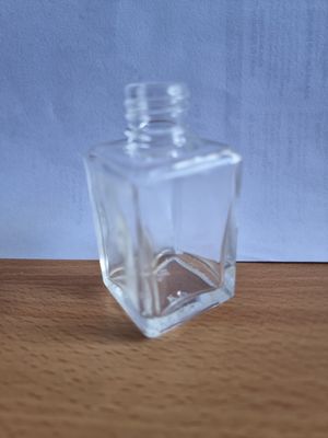 25ML SQUARE GLASS BOTTLE 18MM NECK