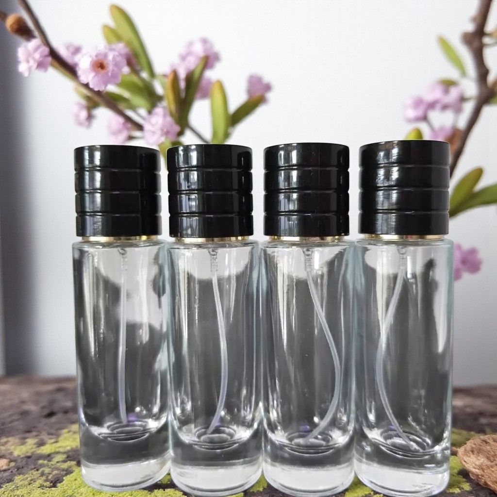 30ML (CHAMPION STYLE) THICK GLASS GOLD ATOMISER WITH BLACK RIBBED OVER CAP - PREORDER