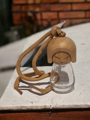 8ml Car Diffuser Japanese Doll Glass and Timber Overcap SPECIAL BUY