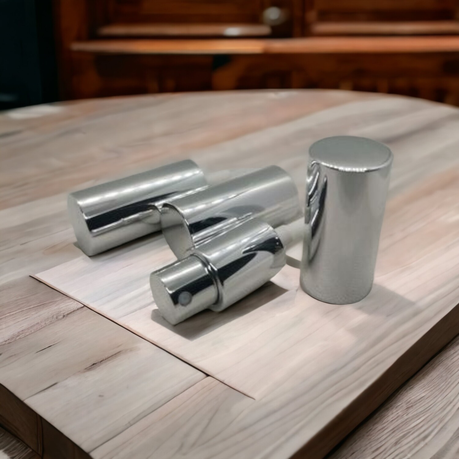 18mm Atomiser Sprays- GLOSS SILVER (18mm neck Boston Bottles 5ml to 100ml)  Bulk Pack 50