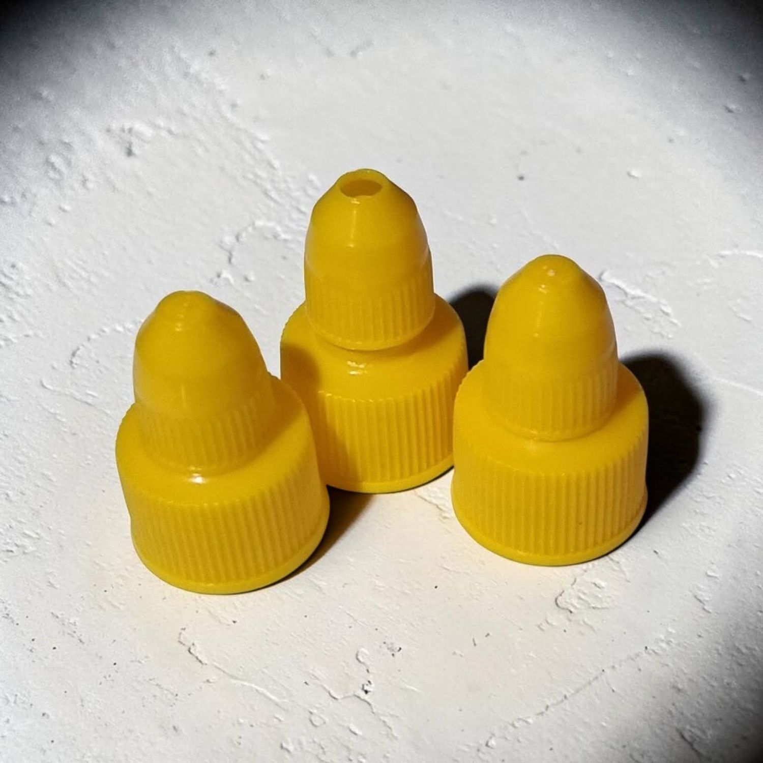 28mm Yellow PP Open/Close Ezy Serve Twist Cap Honey, Sauce, Mustard-