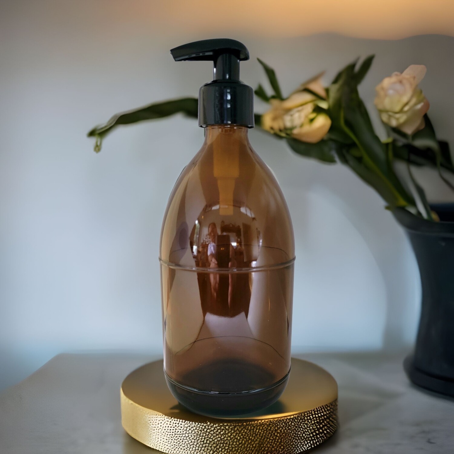500mL Amber GLASS  with 28/410 BLACK (non RIBBED) Lotion ump