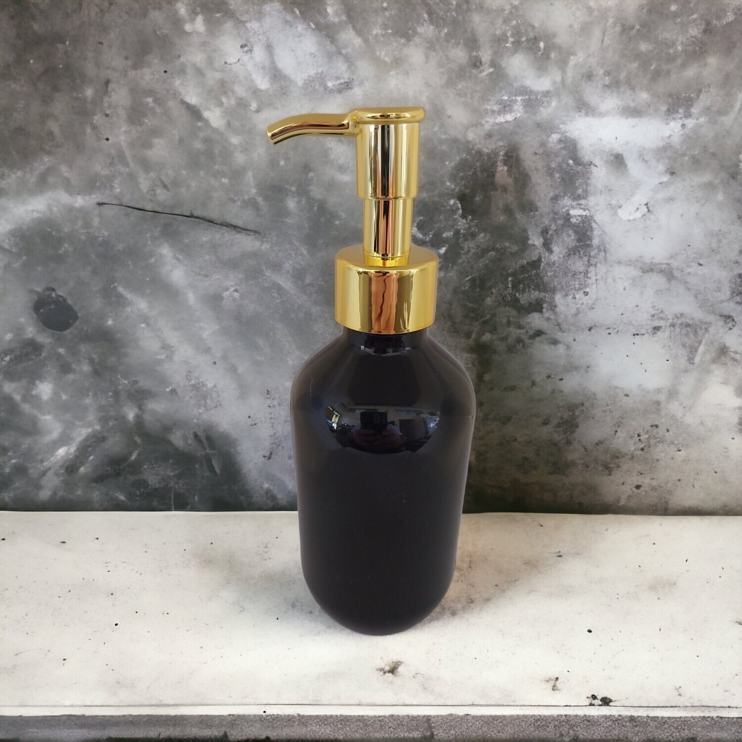 200ml Black Veral (PET) Plastic with 24410 Neck GOLD BIRD BILL Lotion Pump