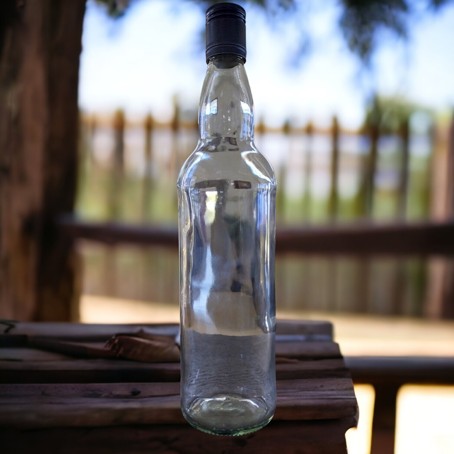 700mL Whisky/Tawny Port Spirit Clear Round Glass Bottle Choice of 29mm BLACK Screw Metal caps (12 Pcs Carton )