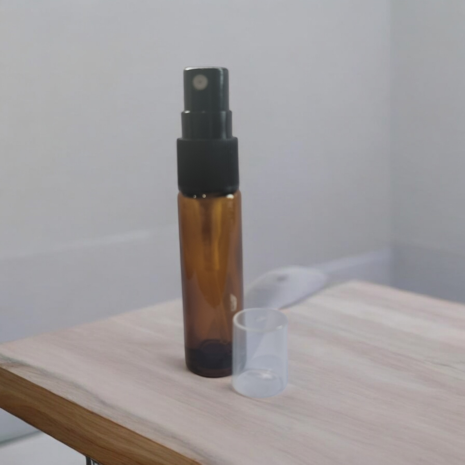 10ml AMBER GLASS  VIAL  + BLACK SPRITZER/ ATOMISER with over/cap PACK OF 10 - SPECIAL BUY