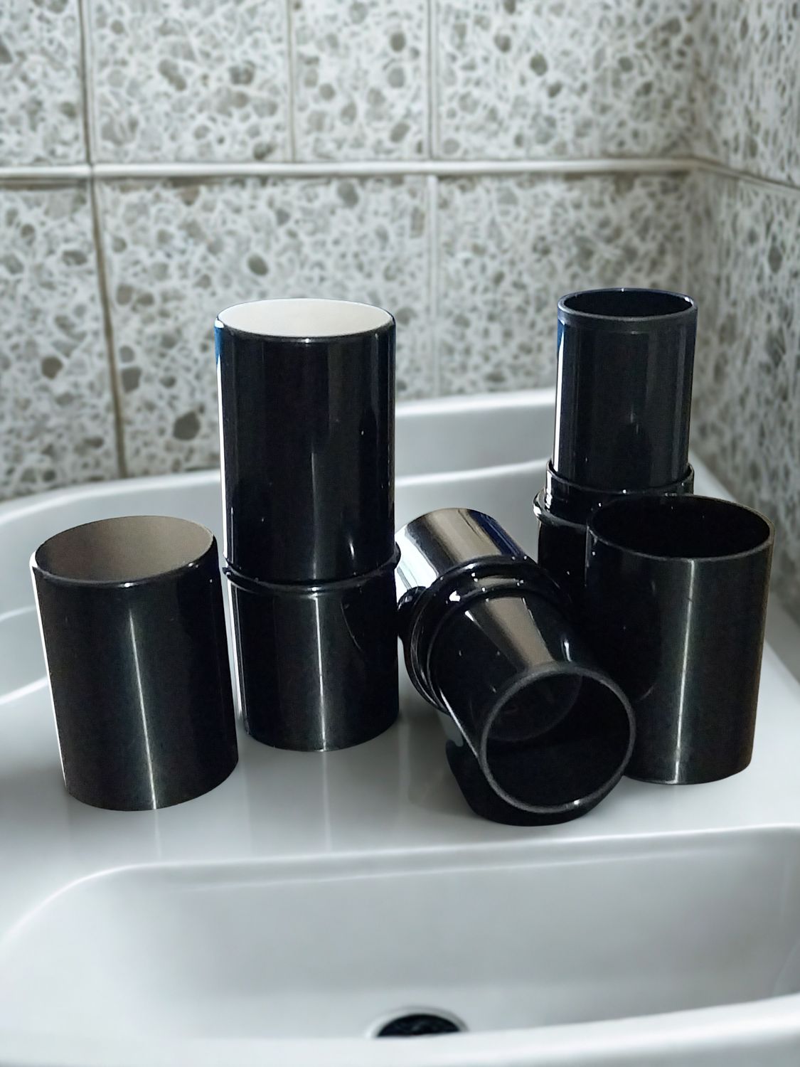 6-8g Empty Lipstick Balm Tubes - BLACK- NEW ITEM