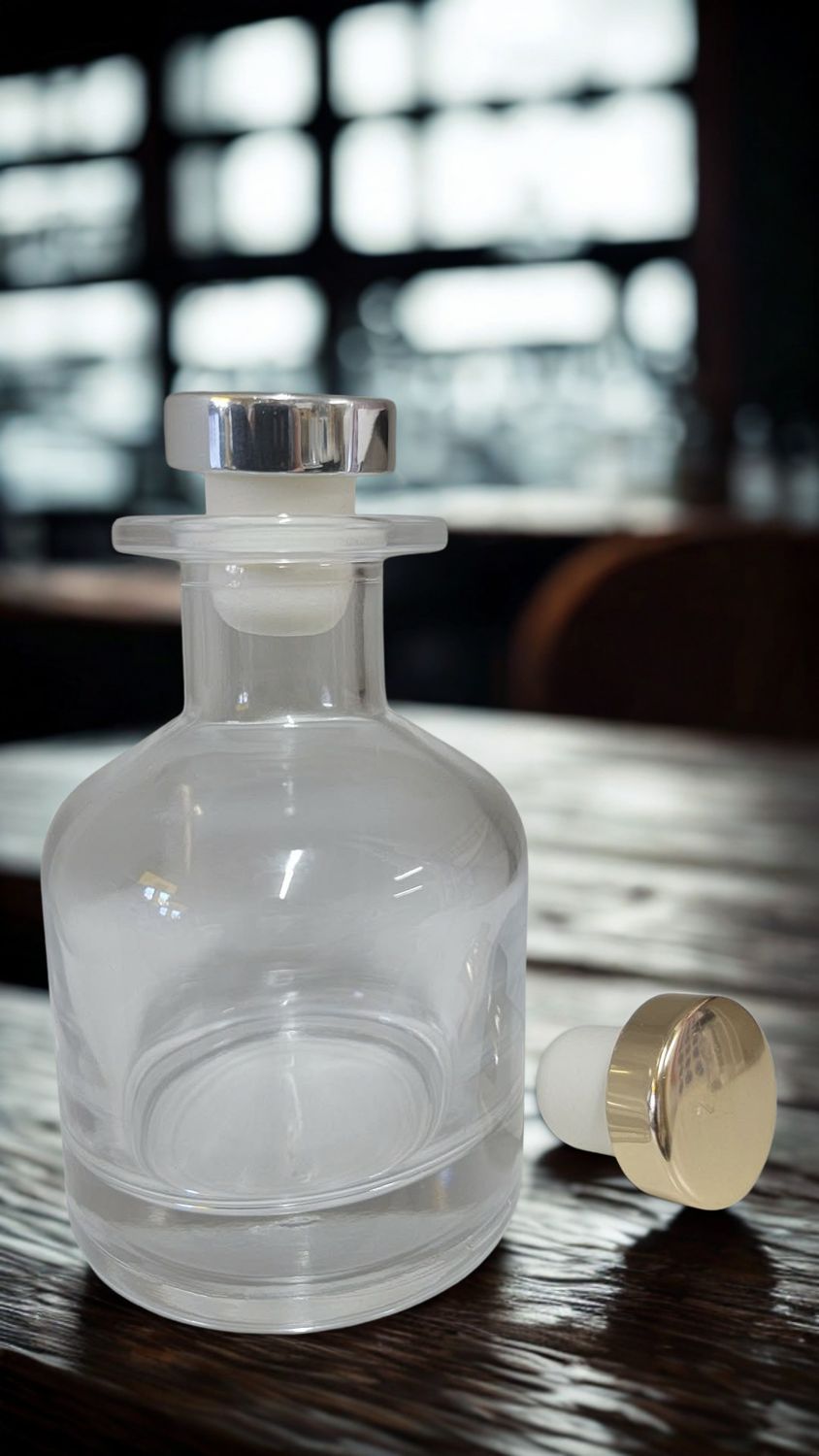 150ML CLEAR DIFFUSER/SPIRIT GLASS BOTTLES WITH NECK PLUG AND RANDOM COLOURED STOPPER - PACK OF 6 - SPECIAL BUY
