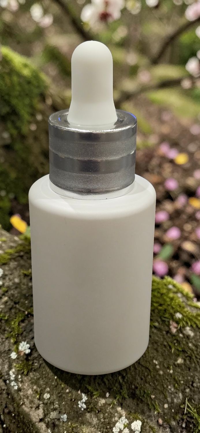 30mL WHITE square shoulder dropper with Etched SILVER 20mm Cap and WHITE Teat
