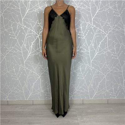 Abito Lungo Bretellina Con Particolare In Pizzo Art. S38m0740