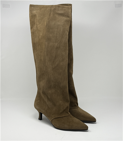 Stivale In Camoscio Con Gambale Largo Art. A26, Taglia: 36, Colore: STEPPA